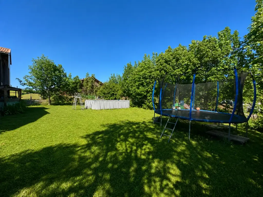 Immeuble de 3 appartements situé au centre du village