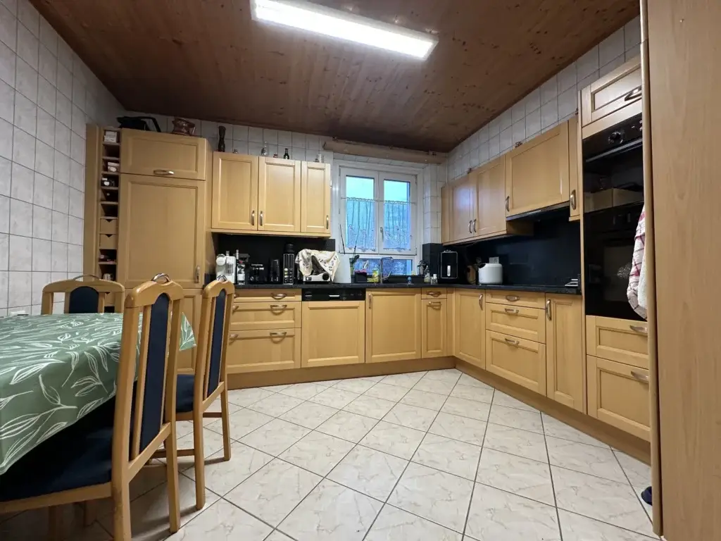 Immeuble de 3 appartements situé au centre du village