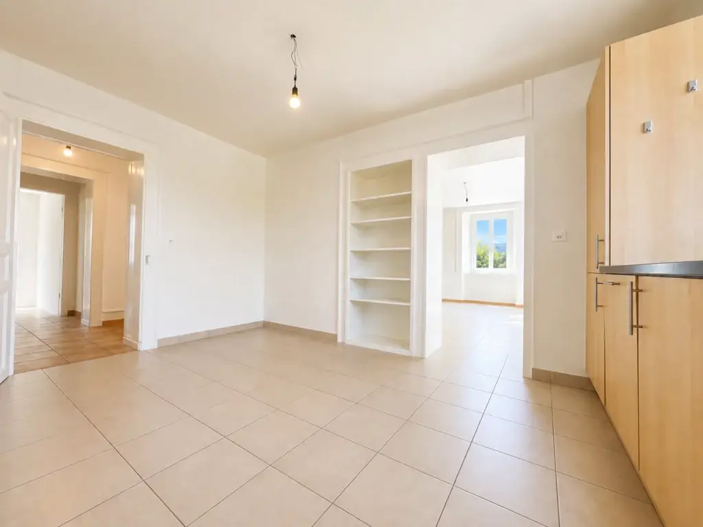 Immeuble de 3 appartements spacieux avec dégagement