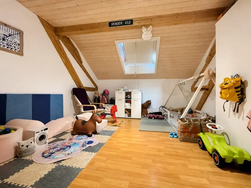 Immeuble de 3 appartements spacieux avec dégagement