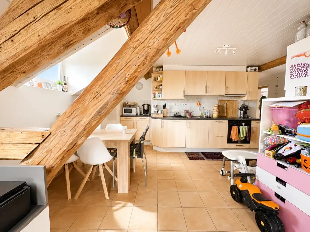 Immeuble de 3 appartements spacieux avec dégagement